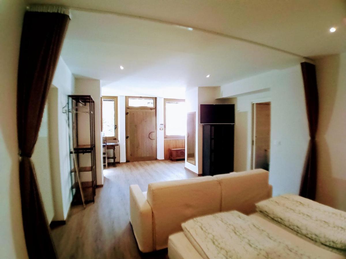 Apartment Roemerbruecke - Ponte Romano Мерано Екстериор снимка