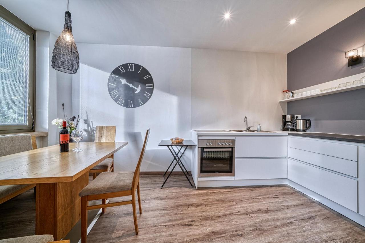 Apartment Roemerbruecke - Ponte Romano Мерано Екстериор снимка