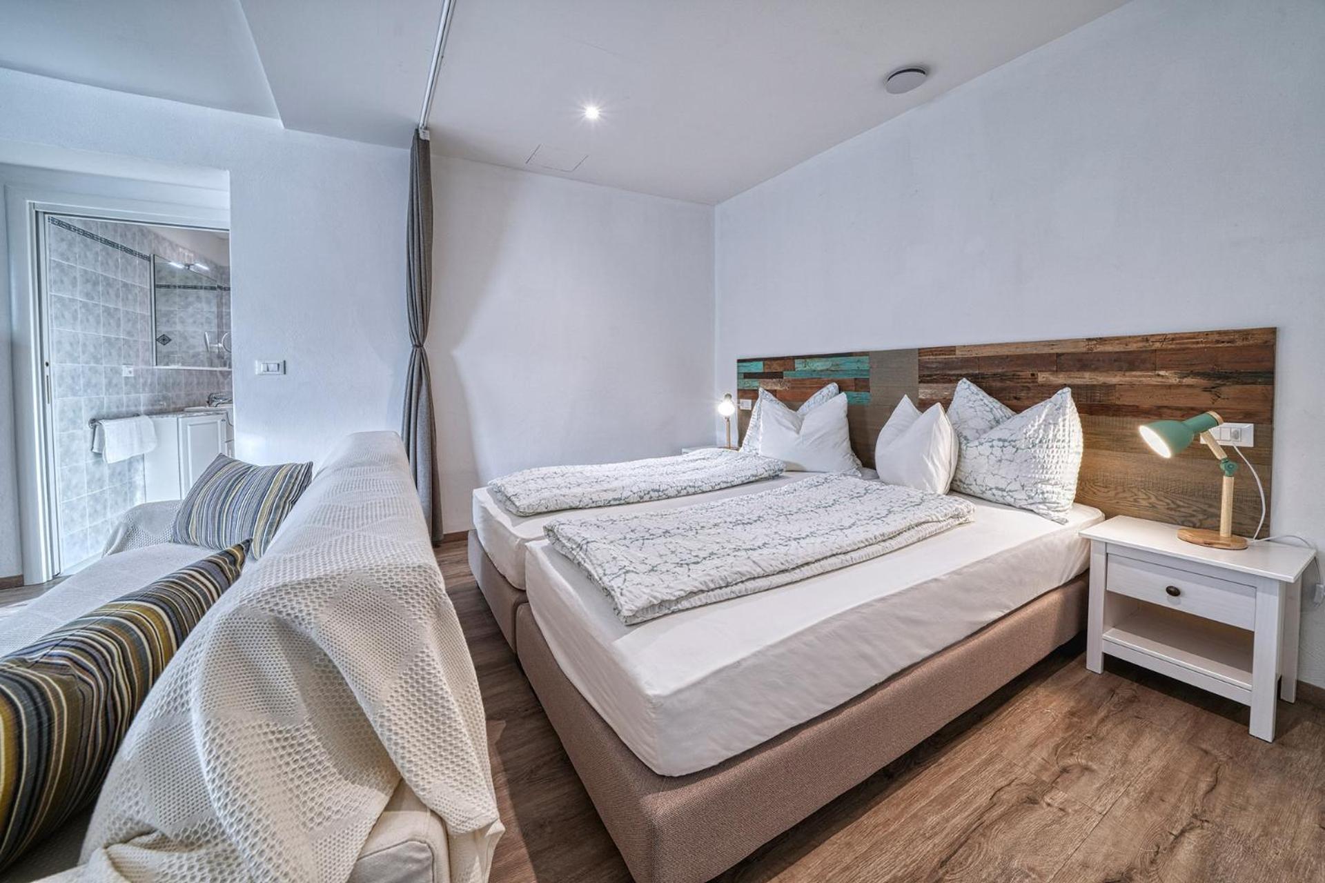 Apartment Roemerbruecke - Ponte Romano Мерано Екстериор снимка